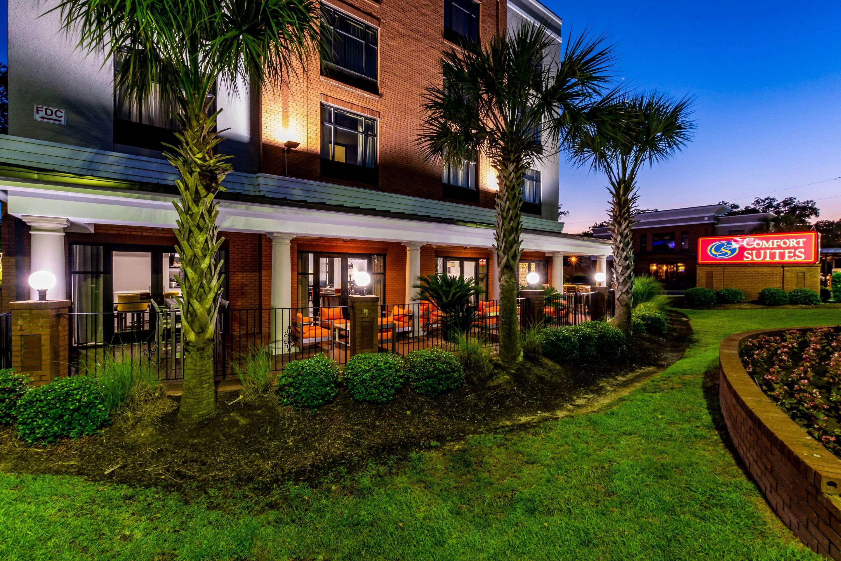 Holiday Inn Express & Suites Lexington, An Ihg Hotel Exterior foto