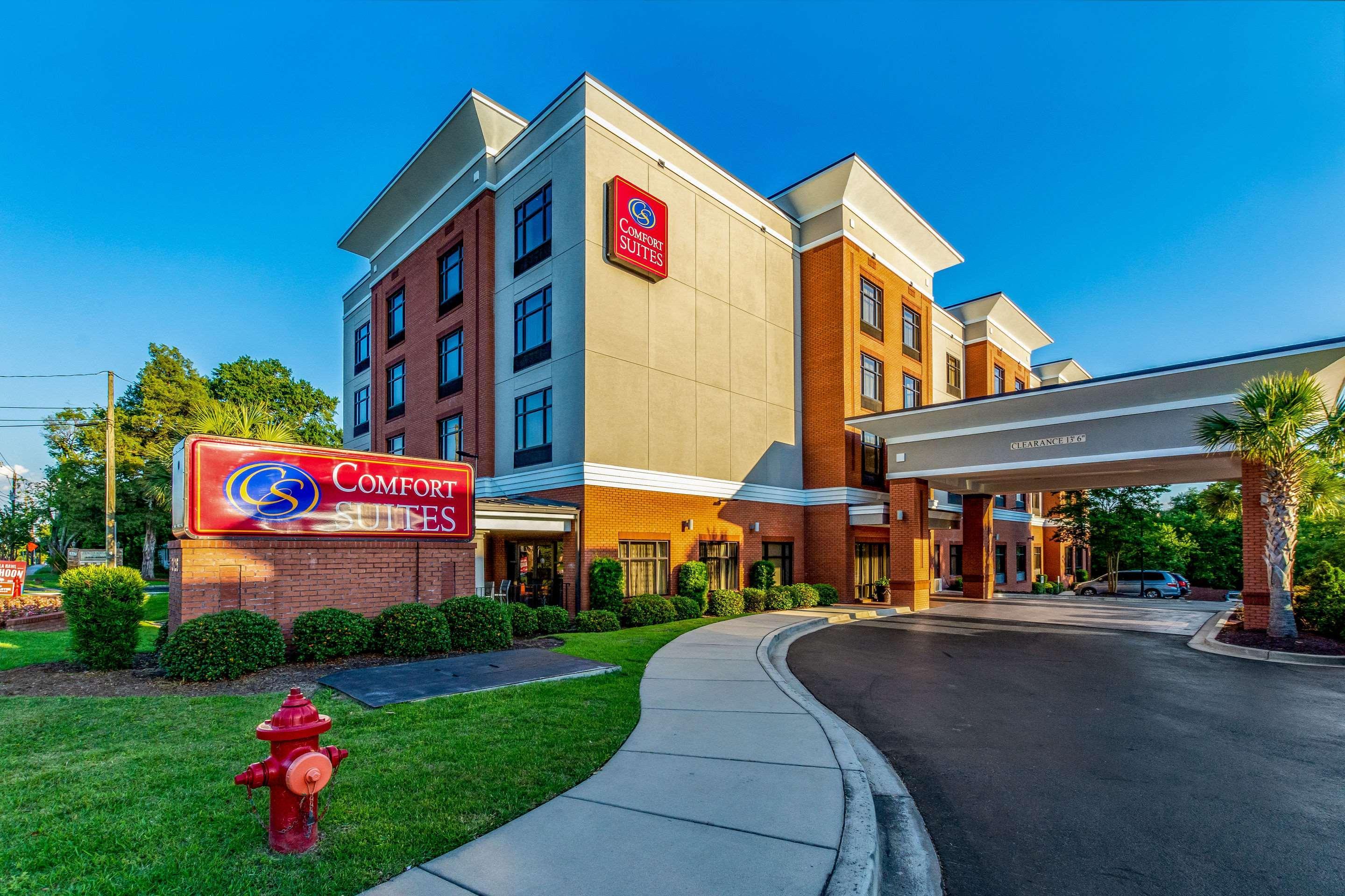 Holiday Inn Express & Suites Lexington By Ihg Exterior foto