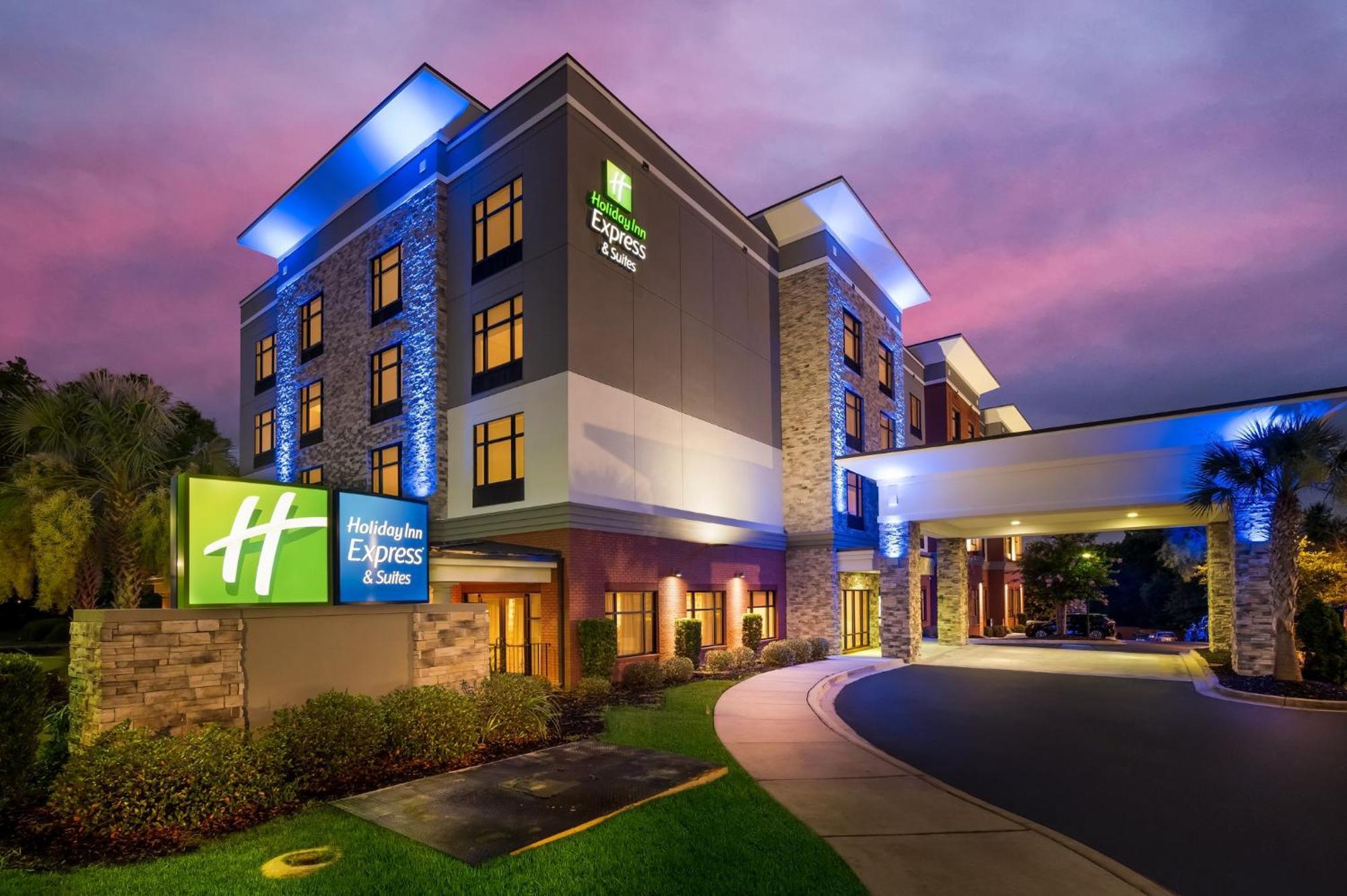 Holiday Inn Express & Suites Lexington By Ihg Exterior foto
